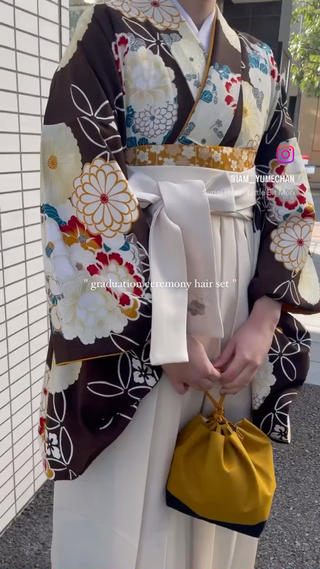 卒業式の着付け、ヘアセットのご予約も随時承り中です
沢山のご予約お待ちしております
ご予約の際は必ず詳細お読み下さい
※お電話でのご予約も可能です
03-6805-4111
