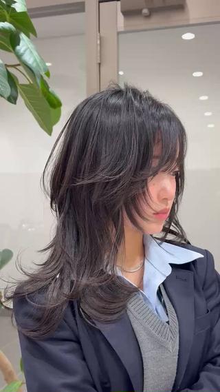 ロング 韓国レイヤー｜ 透明感カラー｜ココナのヘアスタイル