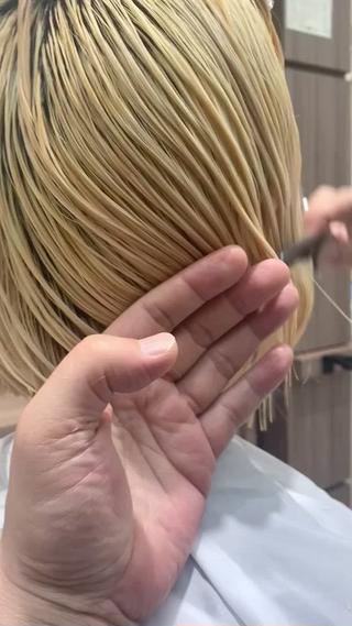 ウェイトデザイン スーパーイングラカット 毛先の余分な分量だけ落としハネや違和感を無くし収まりを良くする
