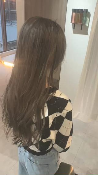 ハイトーングレージュカラー
ベージュ系カラー、ハイトーンカラーをお楽しみたい方に
最高のメニューを提案します!!