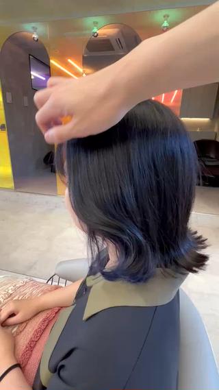 ミディアム カラー Ruriブリーチ 酸性ストレートのヘアスタイル