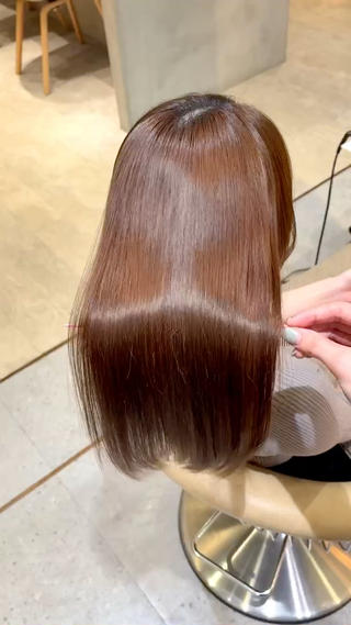 セミロング カラー 透明感カラー🪞 Yu🫧銀座🩶のヘアスタイル
