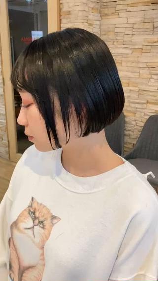 ミディアム マネージャー× 髪質改善×ウルトワのヘアスタイル