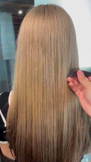 ロング ケアリスト Kaitoのヘアスタイル