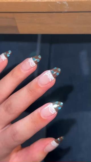 my nail

brown × skyblue がマイブーム♩⟡
ドット × レース でgirlyでトレンドも抑えた、大好き詰め込みnail 