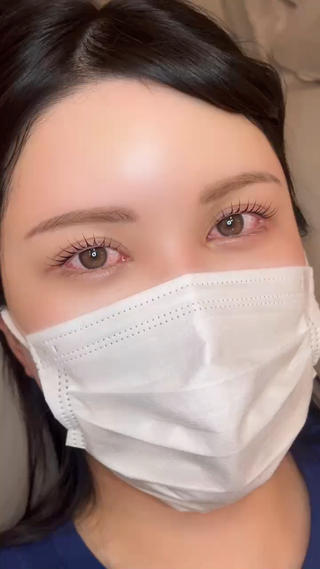 人気no.1menu"
眉毛まつ毛同時で垢抜け!
アイブロウカラーも髪色に合わせて
選定するので浮くことはないです。
ぜひ一度お任せください