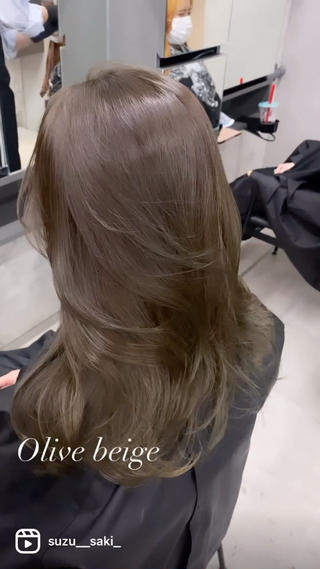セミロング カラー Saki/レイヤー/ 柔色カラー/顔まわりのヘアスタイル