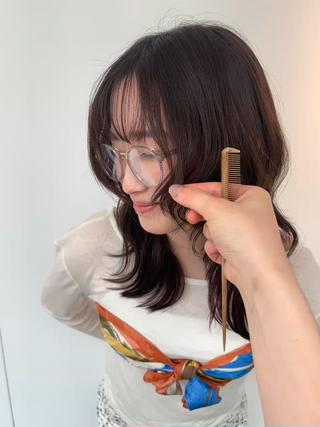 ミディアム パーマ ヘアアレンジ 外山 なつ美のネイルデザイン