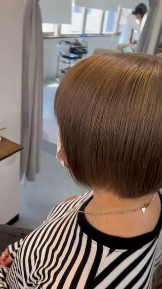 ショート カラー Sherry大国町 HIKARUのヘアスタイル