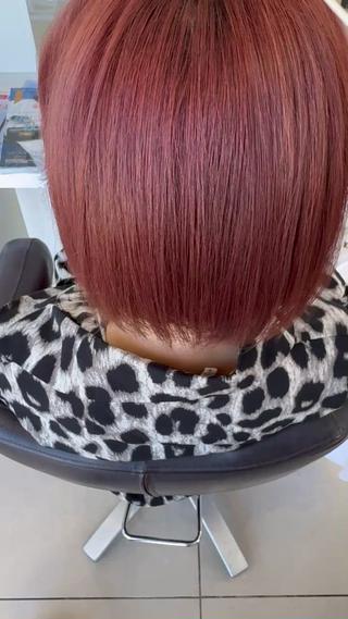 ミディアム カラー ショートショートボブ うるはのヘアスタイル