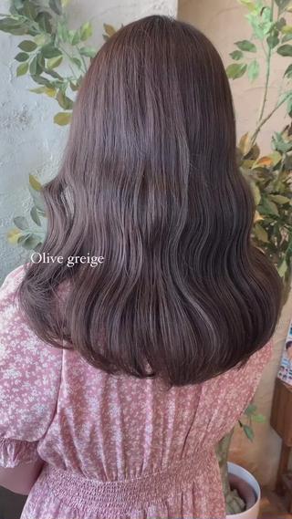 透明感あるオリーブグレージュブリーチなし 