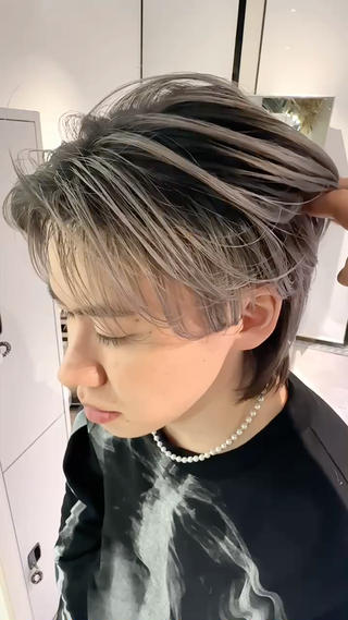 ショート カラー CHERIEブリーチ ダブルカラー 天神のヘアスタイル