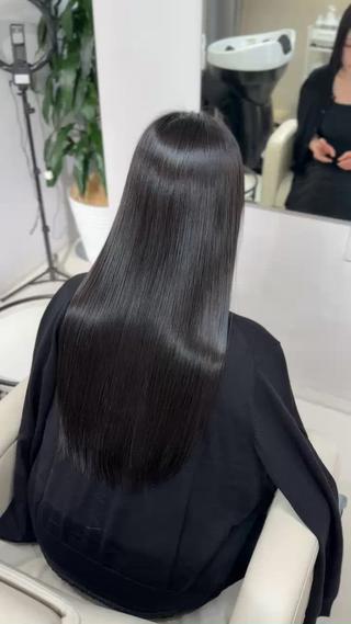 ロング ALLY 原宿のヘアスタイル