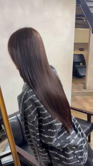 ロング ALLY 原宿のヘアスタイル