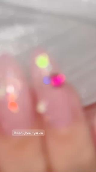 ネイル VIERU YURIのネイルデザイン