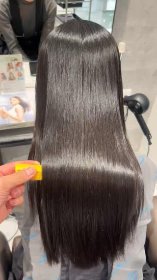 セミロング カラー Grow by NYNY 坂本 理輝のヘアスタイル