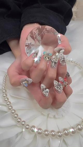 ネイル ADRIANA 大久保駅前徒歩2分のネイルデザイン