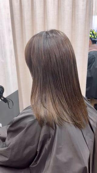 セミロング TELA HAIR 幕張本郷店　千尋のヘアスタイル