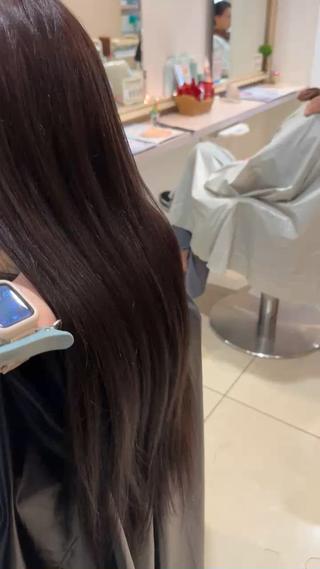 ロング ｟羽エクステ｠ スズキのヘアスタイル