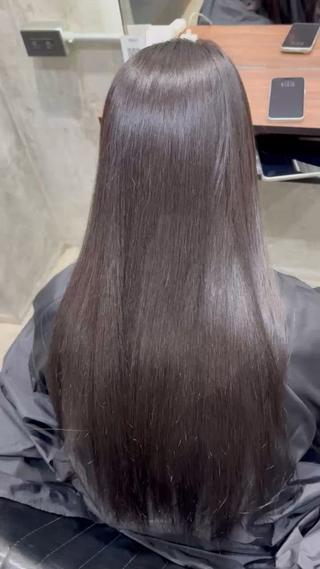 ロング カラー ホワイトブロンド RIKUTOのヘアスタイル