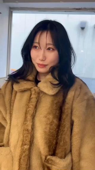 セミロング ayu omochaのヘアスタイル