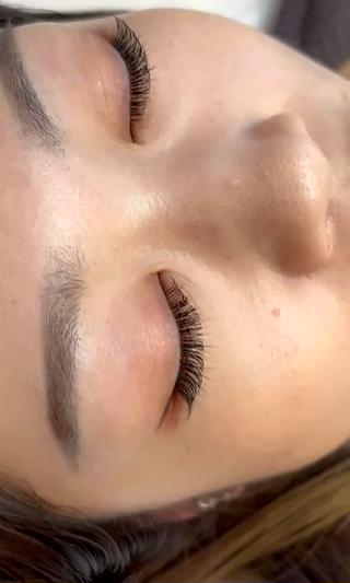 マツエク・マツパ Lana. *・eye&browのマツエク・マツパデザイン