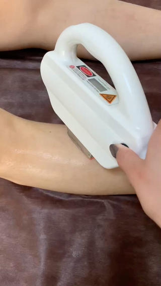 全身脱毛も1時間ほどで終わります！
男性女性共に人気メニューです 