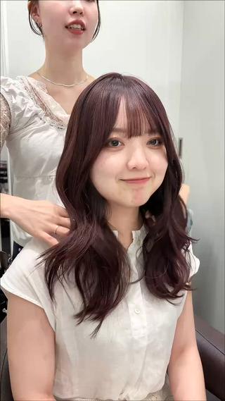 ロング 盛れる透明感カラー momokaのヘアスタイル