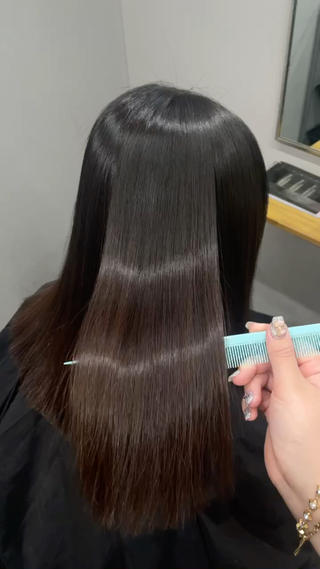 セミロング モテ髪/透明感カラー 🩵REINA🩵のヘアスタイル