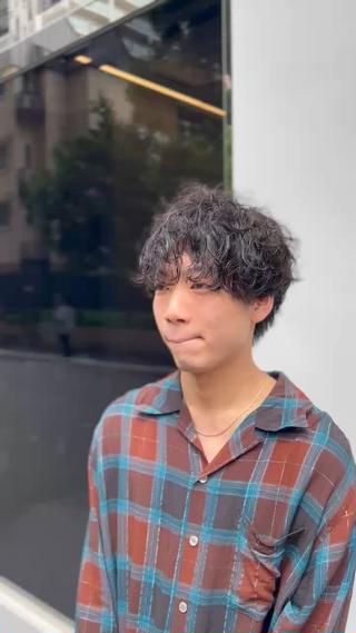 パーマ メンズ 堀江メンズ 神田 翔太のヘアスタイル