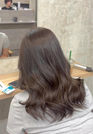 ミディアム 田中 望有のヘアスタイル