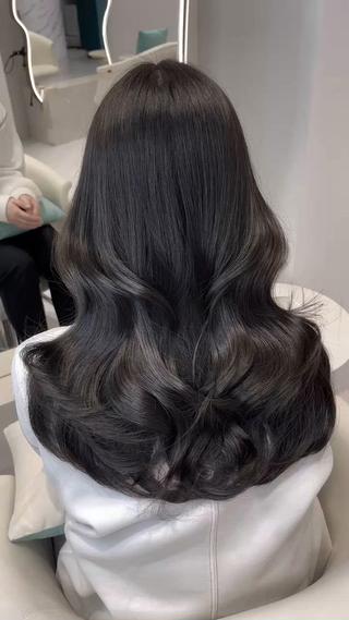 ロング カラー Riho♡レイヤー/ 名駅/大人韓国ヘアのヘアスタイル