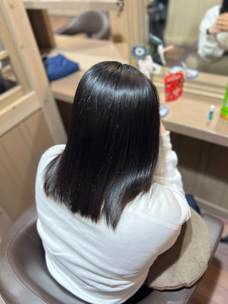 ミディアム 佐藤 翔空【艶 カラー/縮毛矯正】のヘアスタイル