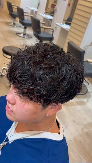 パーマ メンズ 田中 大輝のヘアスタイル