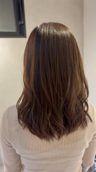 セミロング カラー 🪐透明感カラー/ カワクボ モネのヘアスタイル