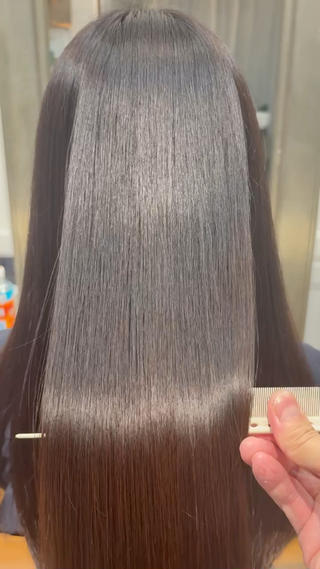 HITA&オッジィオットで髪質改善してみました。
イルミナカラーでフルカラーも同日に施術してします。