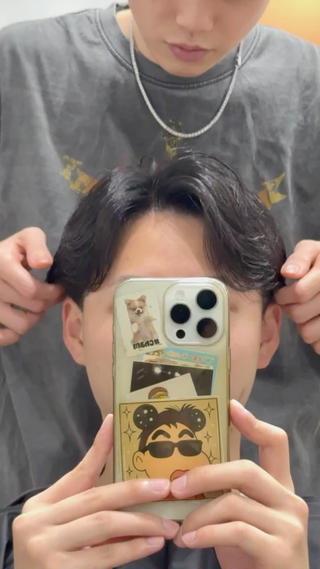 直毛で流れにくい方、前髪の立ち上がりが悪い方、
ニュアンスパーマで扱いやすい髪に再現可能です！

是非一度お任せください！
 
