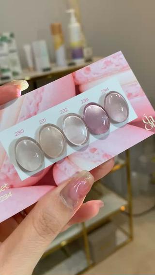 新色仲間入りしました✧*。
グレーベージュから淡いくすみローズまで5色入荷しました✧*。
是非お試しください( ᴗˬᴗ)✧*。