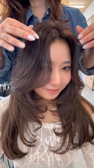 セミロング カラー 北海道⇄東京【新宿】 レイヤー×艶髪カラーのヘアスタイル