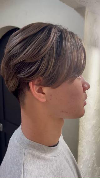 ミディアム カラー メンズ 退色まで透明感ある ダブルカラー/リクのヘアスタイル