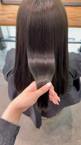 ツヤツヤ透明感グレージュ