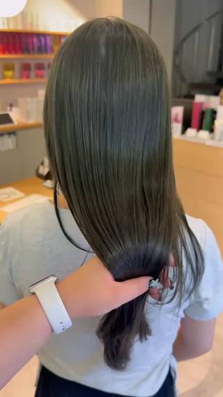 オリーブカラー