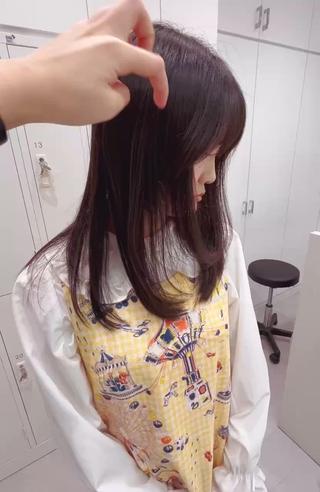セミロング レイヤーカット ✨平野志織のヘアスタイル