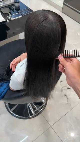 ロング カラー 1日1名様 限定のヘアスタイル