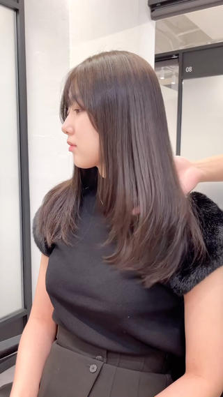 トレンドのレイヤーカット︎
初めてレイヤーを入れる方は鎖骨より下がオススメです