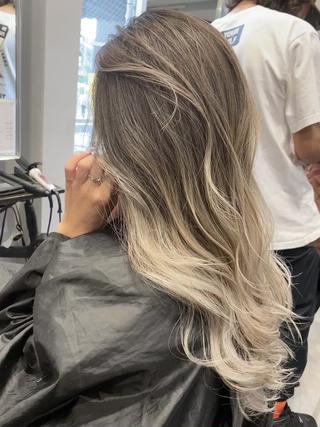ロング カラー ヘアアレンジ ネイル マツエク・マツパ 井上 一平のヘアスタイル