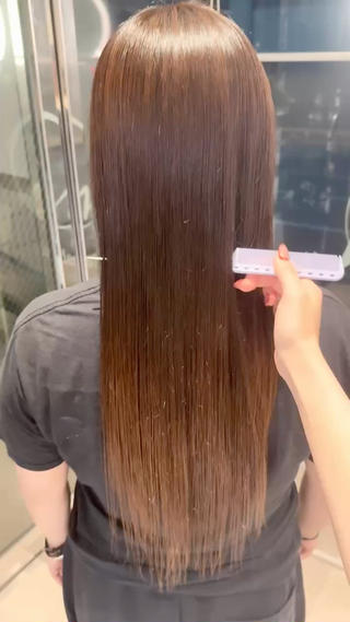 仕上げの ストレートアイロン 無

ブロー のみ で

サ ラ 艶 に ..

ワンカラー×毛先ブリーチ履歴 ︎ 有 