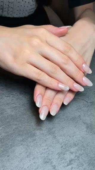 #ワンカラー
#ホワイトラメ
#長さだし
#ラメネイル