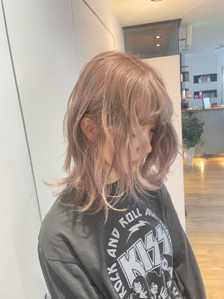 ロング 前田 菜奈子のヘアスタイル