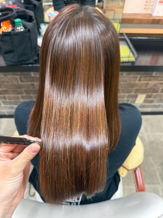 ミディアム のぞみ🪽ハイトーン 髪質改善縮毛矯正のヘアスタイル